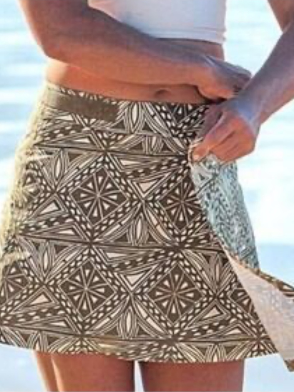Ripskirt Hawaii Wrap Mini Skirt Length 2 Large Brown Geometric Print Beach Swim